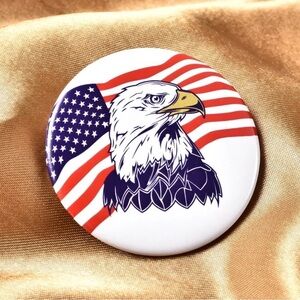 USA America National Flag & Eagle Printed Brooch Pin in Silvertone